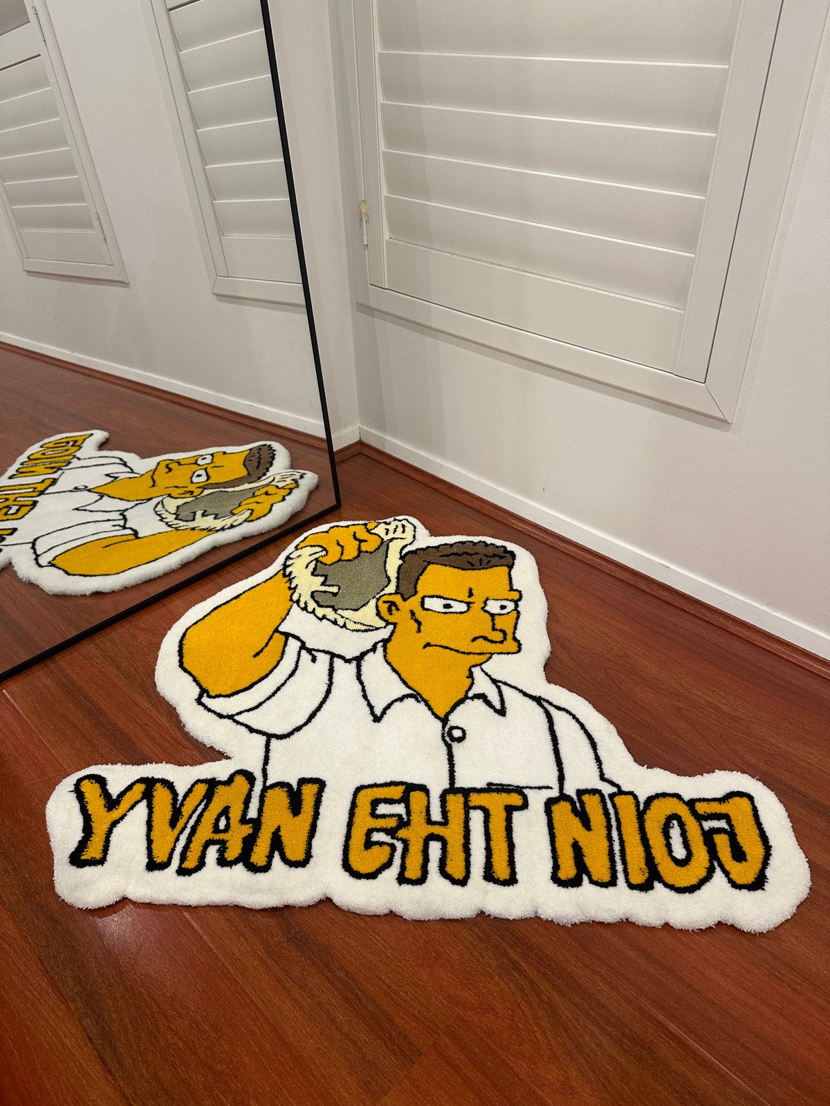 Yvan Eht Nioj Rug